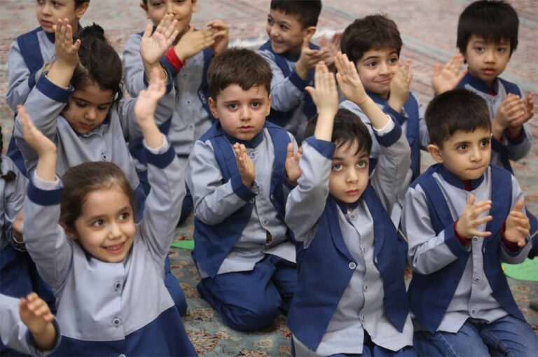 جشن اعیاد شعبانیه در مهد کودک شکوفه‌های انصار